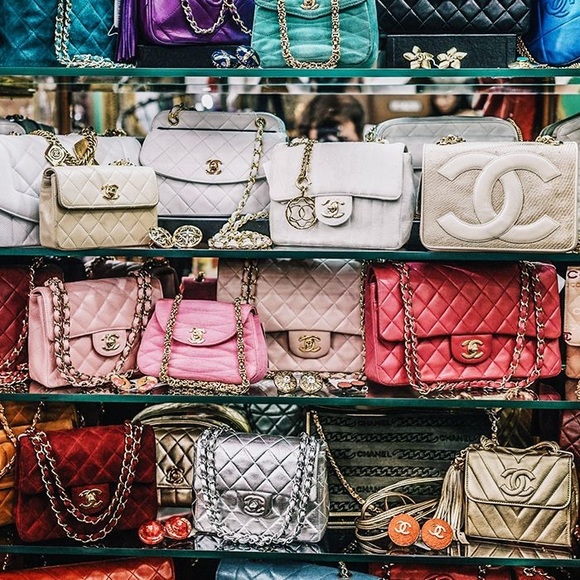 Meet your Posher, Sharon - Picture 1 of 1